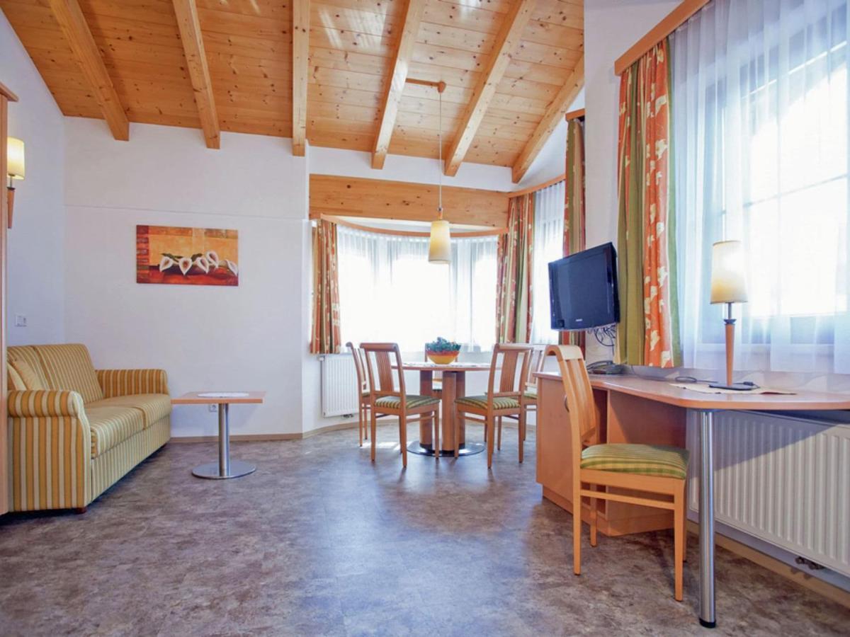 Apartment With Sauna In Kaltenbach, Tyrol Стум Екстериор снимка