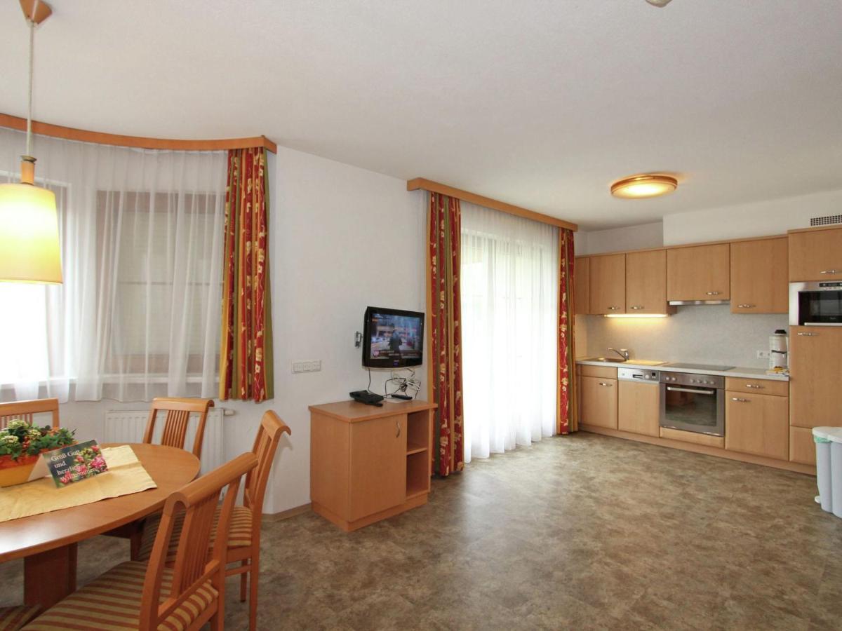 Apartment With Sauna In Kaltenbach, Tyrol Стум Екстериор снимка