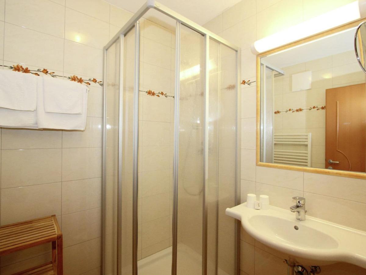 Apartment With Sauna In Kaltenbach, Tyrol Стум Екстериор снимка