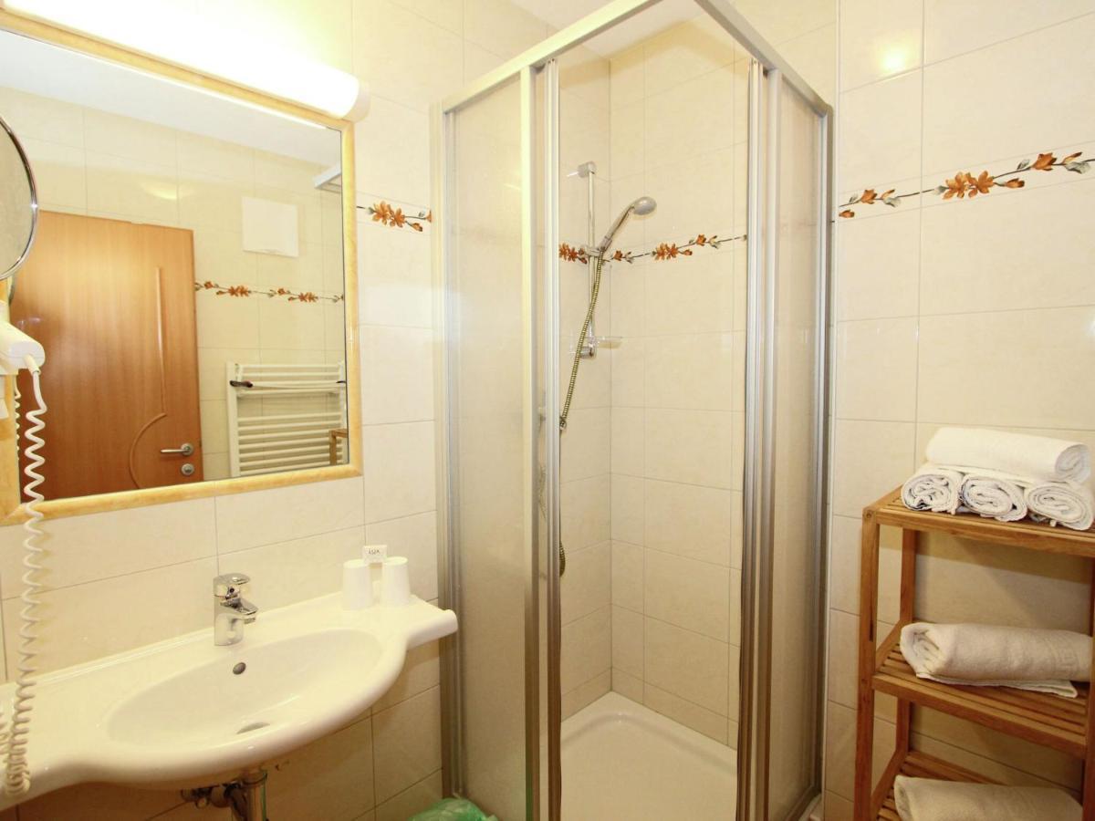 Apartment With Sauna In Kaltenbach, Tyrol Стум Екстериор снимка