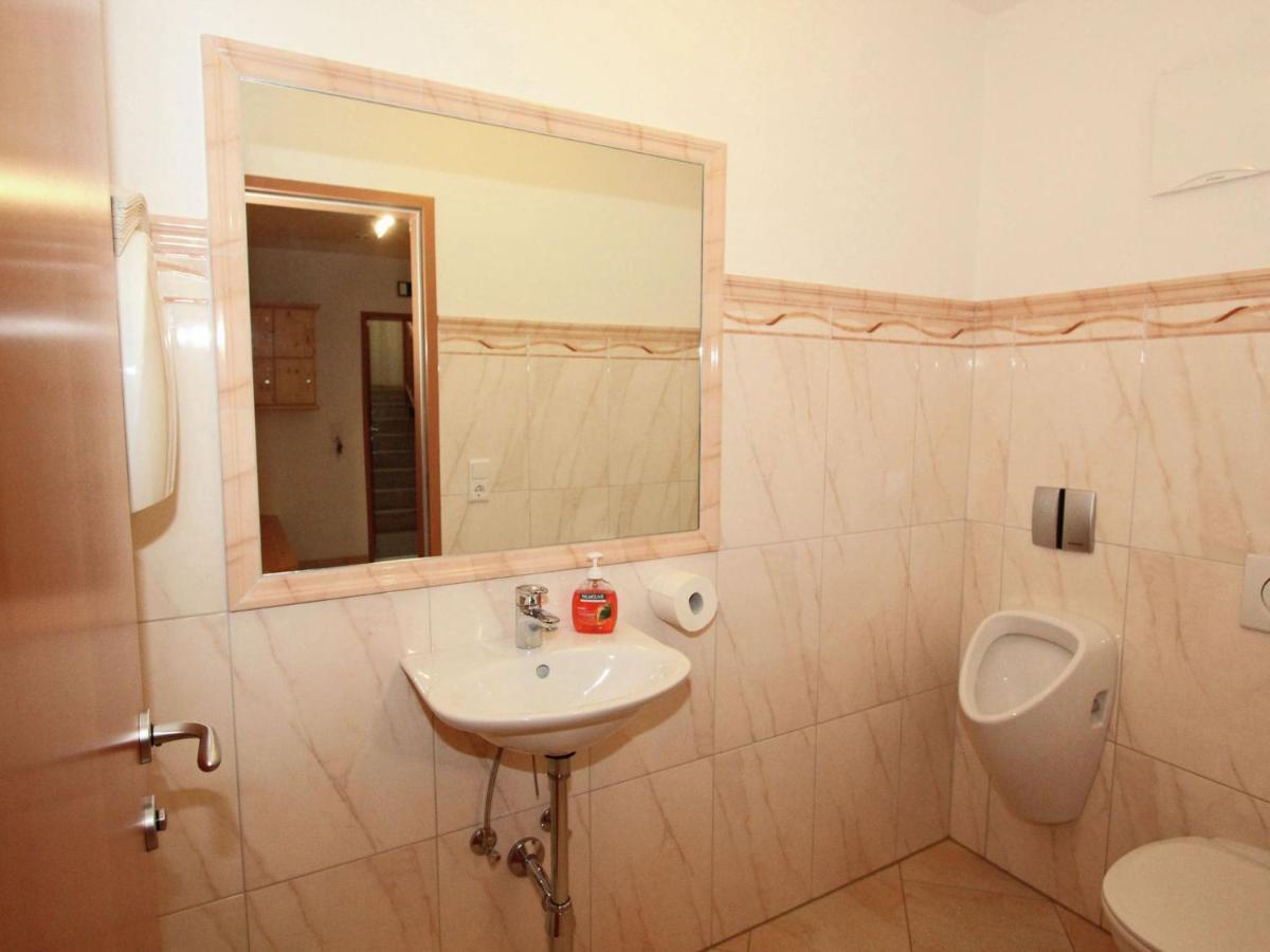Apartment With Sauna In Kaltenbach, Tyrol Стум Екстериор снимка